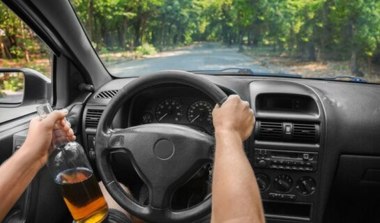 Verkehrsunfall: Arbeitnehmerhaftung bei Trunkenheitsfahrt – Höherstufungsschaden