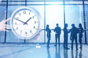 Arbeitszeitkonto – Auswirkungen Wochenfeiertag auf geschuldete regelmäßige Arbeitszeit