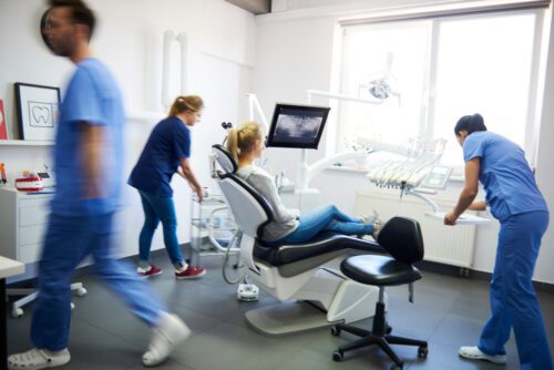 Zahnarztpraxis Kündigung Mitarbeiter