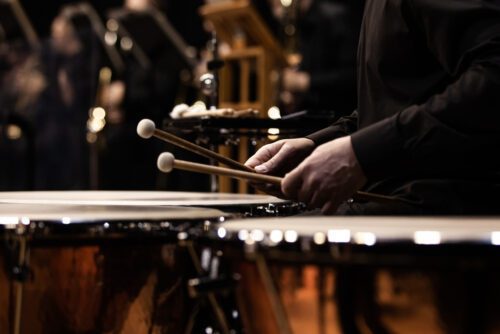 Orchester Schlagzeuger klagt auf Beschäftigungsanspruch